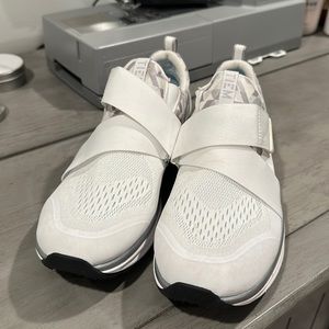 Excellent Condition - TIEM Slipstream Cycling/Spin Shoes without SPD Clips